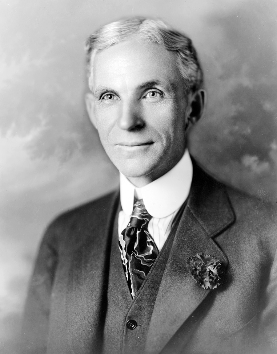 Henry Ford，把全世界第一辆普通人买得起的车带进生活的人